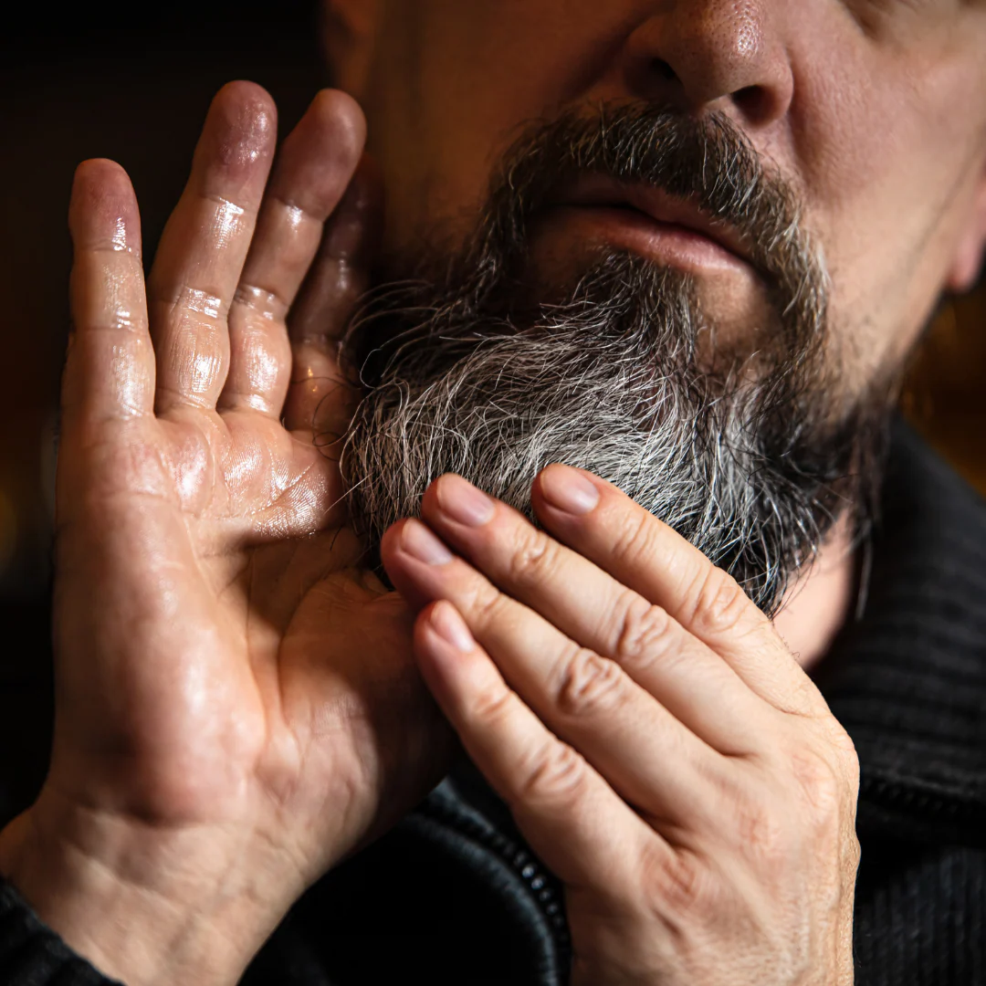 Huile à barbe (Soin aux 4 huiles) - Image 5